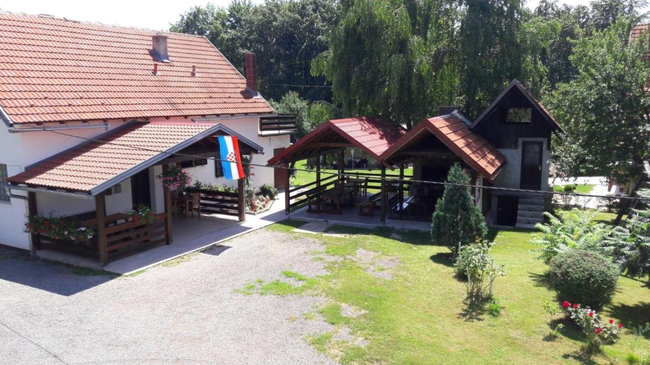 Apartments With A Parking Space Smoljanac, Plitvice - 12345 Zewnętrze zdjęcie
