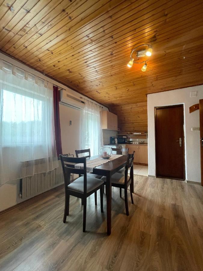 Apartments With A Parking Space Smoljanac, Plitvice - 12345 Zewnętrze zdjęcie